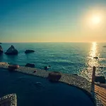 ナウティカル ホテル