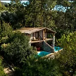 ナウティカル 4* フェティエ