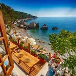 ホテル ナウティカル 4*