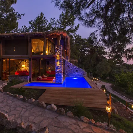 ナウティカル 4*