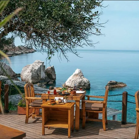 Nautical Отель 4*