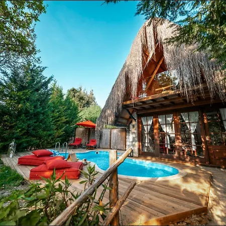Nautical Отель 4*