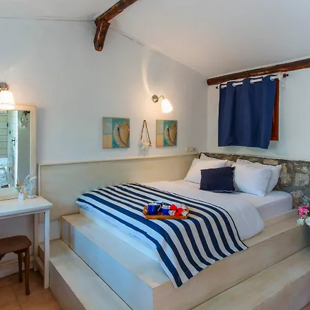 Nautical Otel