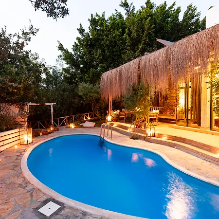 Otel Nautical 4*