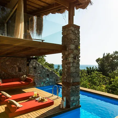 Hotel Nautical 4*