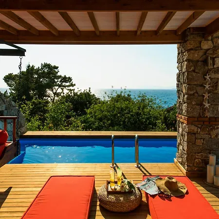 Hotel Nautical